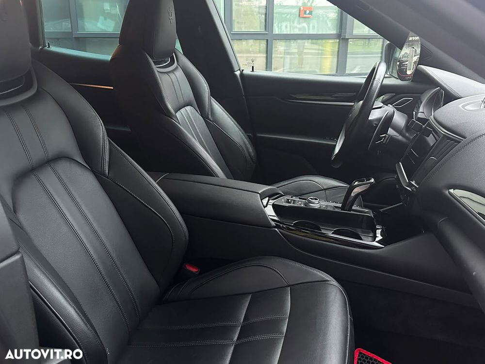 Maserati Levante S - 6