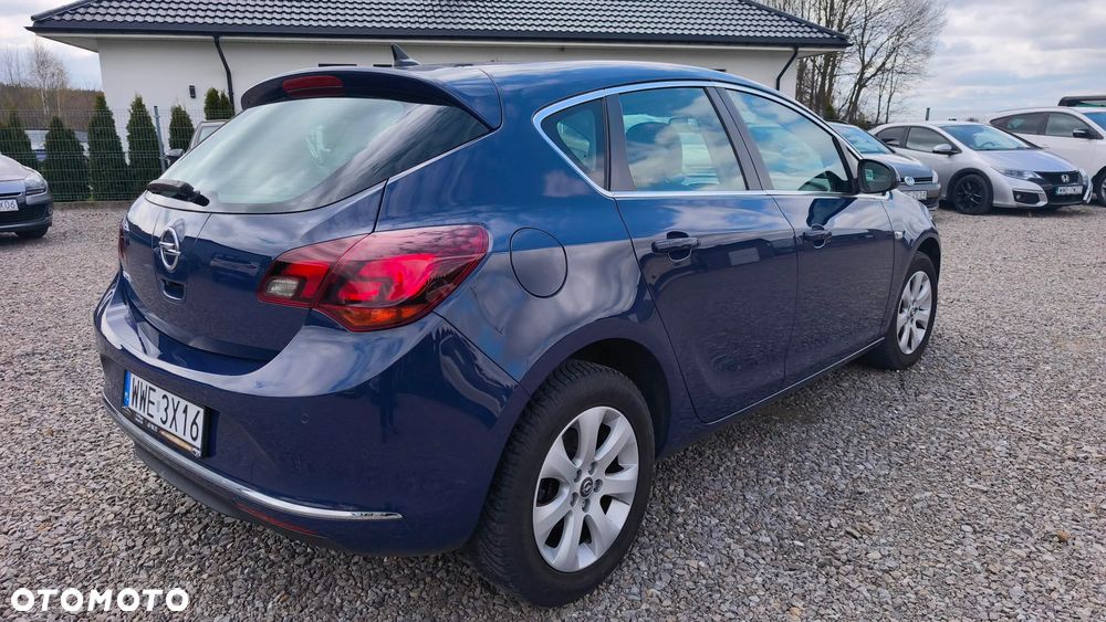 Opel Astra 1.6 Design Edition - 4