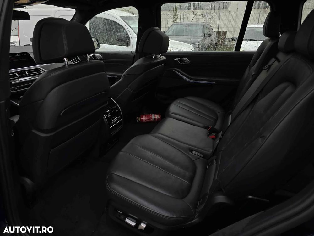 BMW X7 - 10
