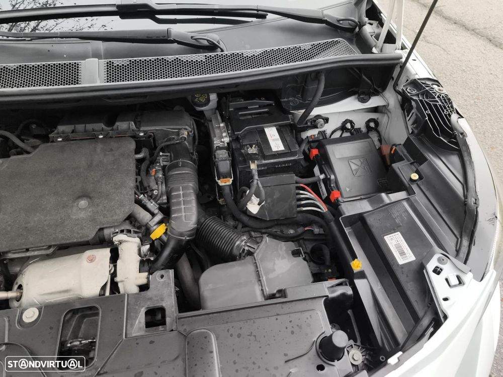 Peugeot 5008 1.5 BlueHDi GT Line - 19