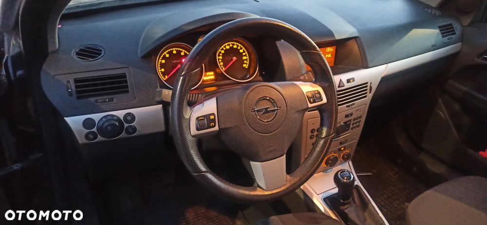 Opel Astra 1.6 Enjoy - 4