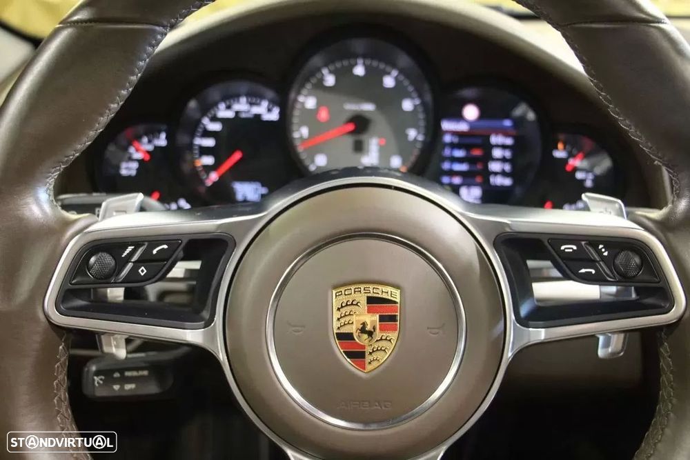 Porsche 911 (991) Carrera 4S PDK - 31