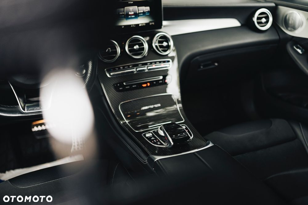 Mercedes-Benz GLC AMG 63 S 4-Matic+ - 40