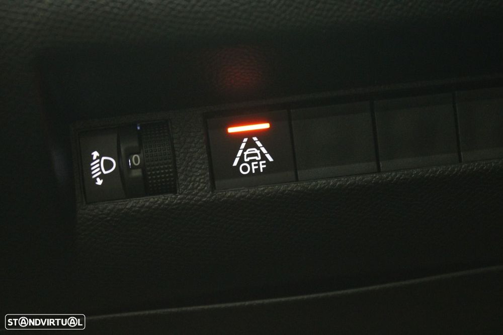 Peugeot e-2008 50 kWh Allure Pack - 14