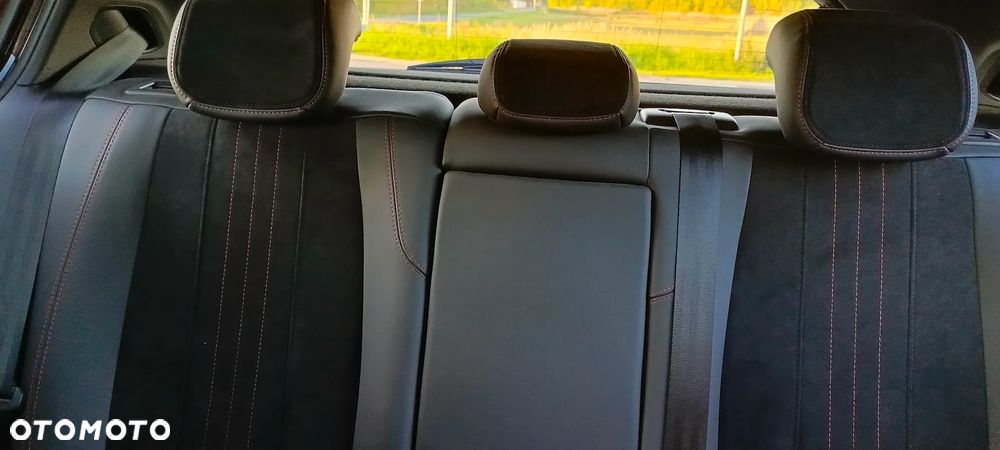 Peugeot 308 PureTech 263 Stop & Start GTi by Sport - 30