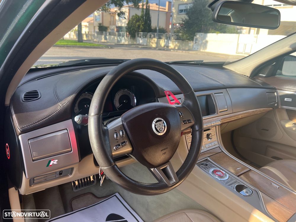 Jaguar XF 3.0 D V6 S Premium Luxury - 3