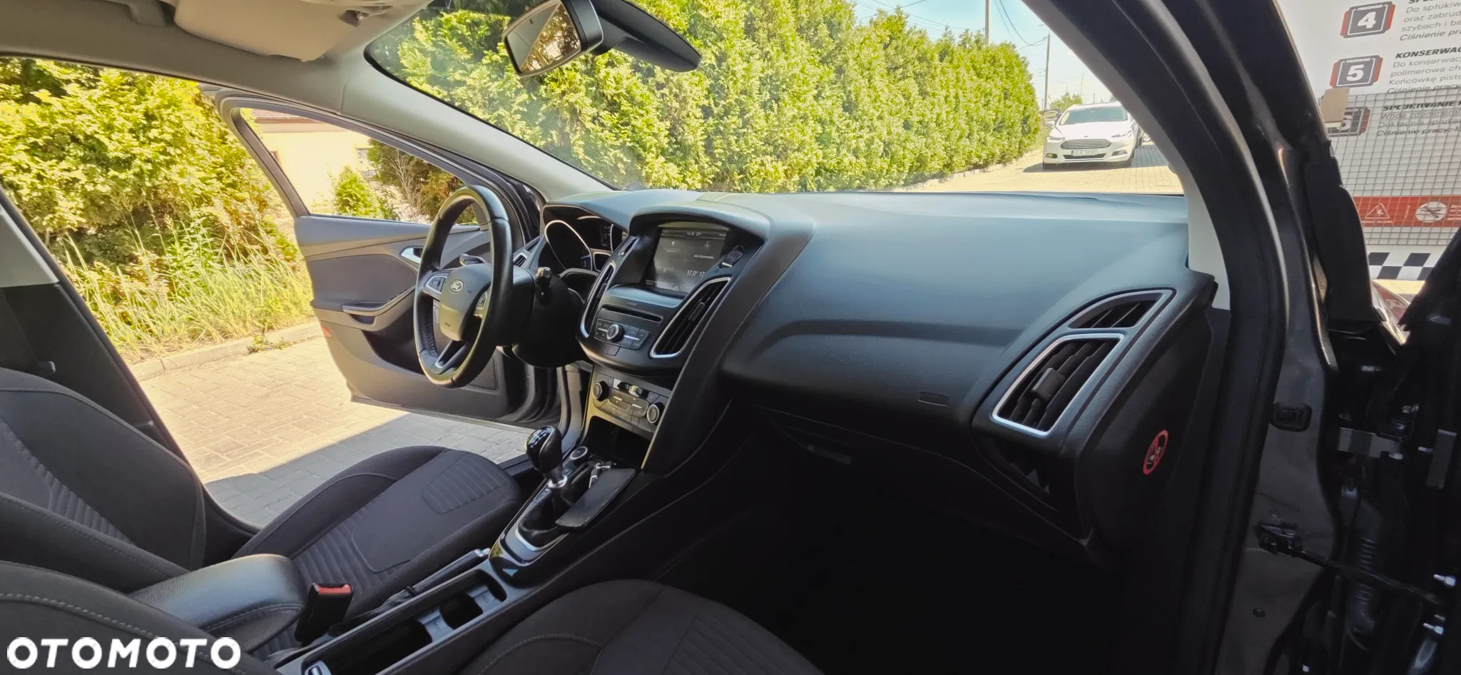 Ford Focus Turnier 1.6 EcoBoost Start-Stopp-System Titanium - 33