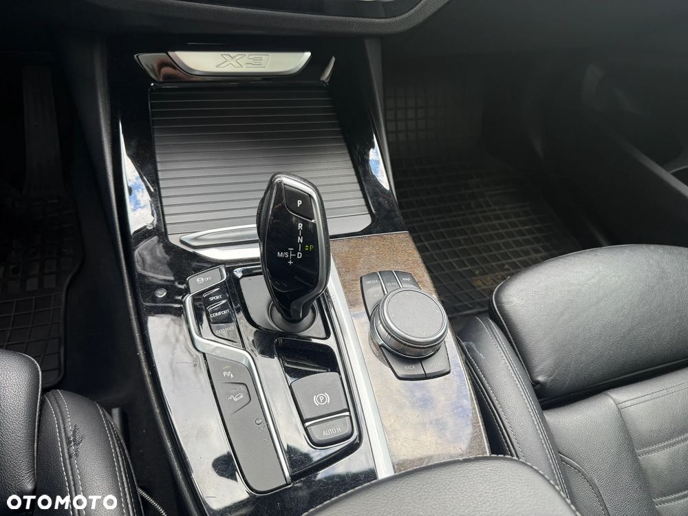 BMW X3 xDrive30i GPF xLine sport - 17