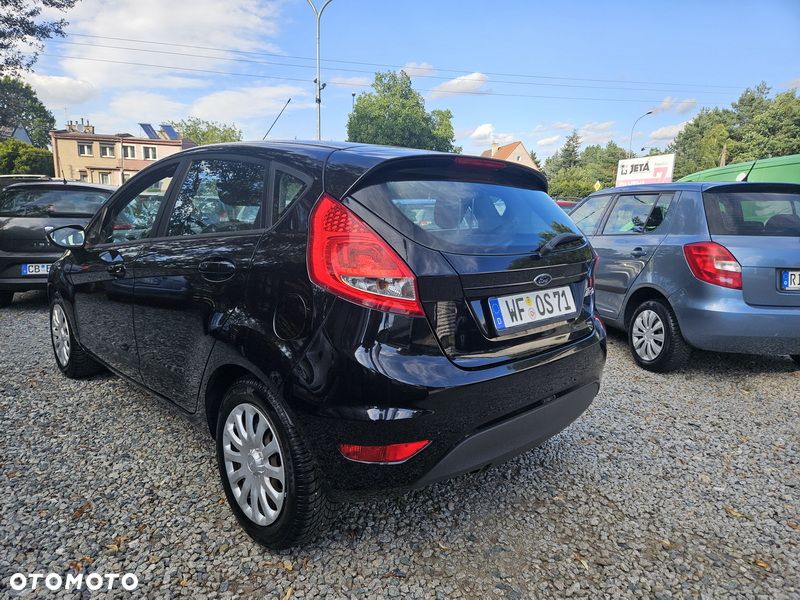 Ford Fiesta 1.25 Ambiente - 13