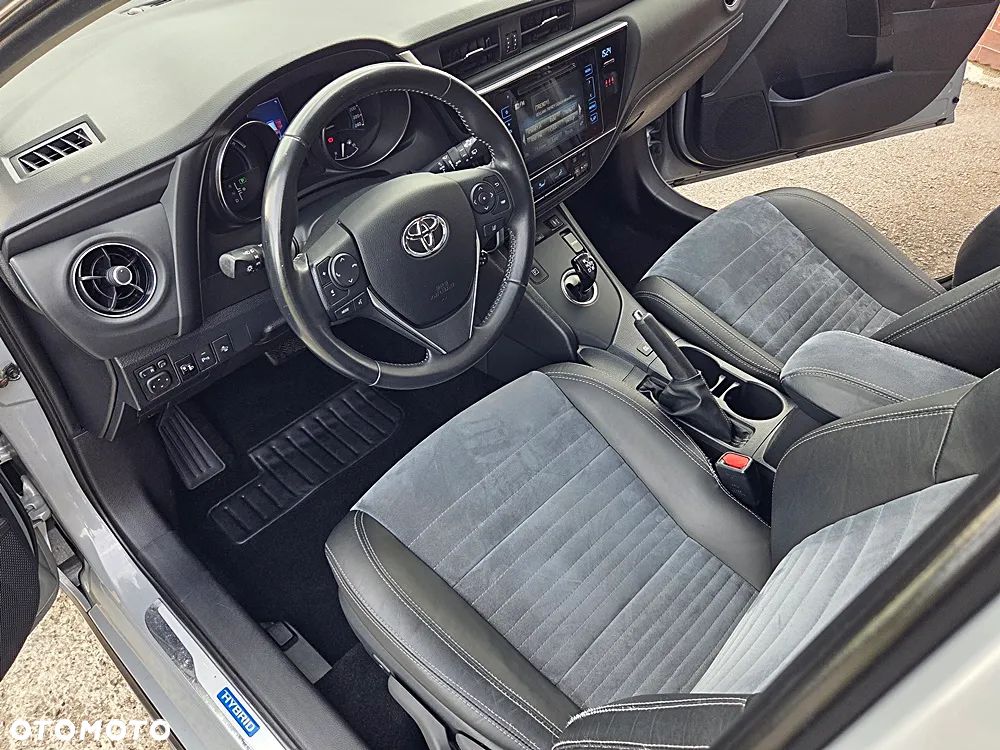 Toyota Auris - 21