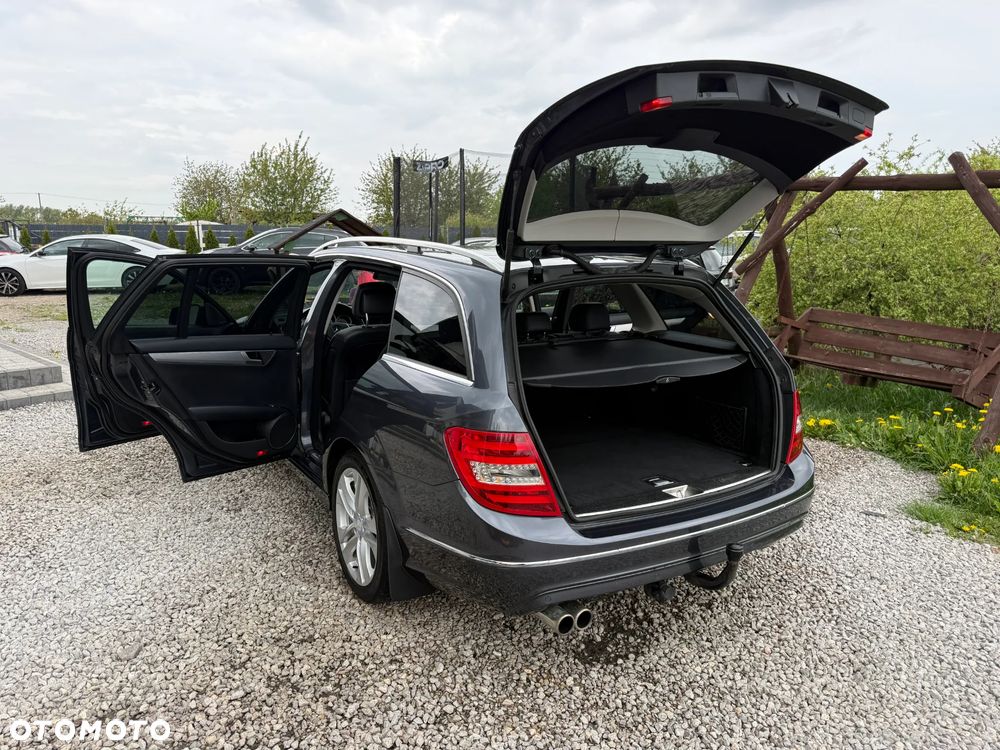 Mercedes-Benz Klasa C 180 CDI Avantgarde Edition - 16