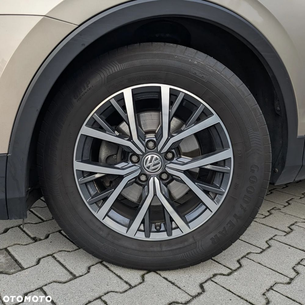 Volkswagen Tiguan 2.0 TDI BMT SCR Comfortline DSG - 13
