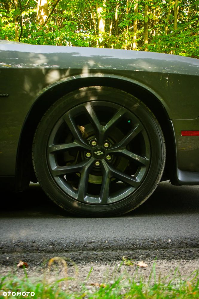 Dodge Challenger Automatik R/T Plus - 10