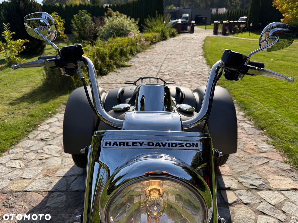 Harley-Davidson Trike Freewheeler - 23