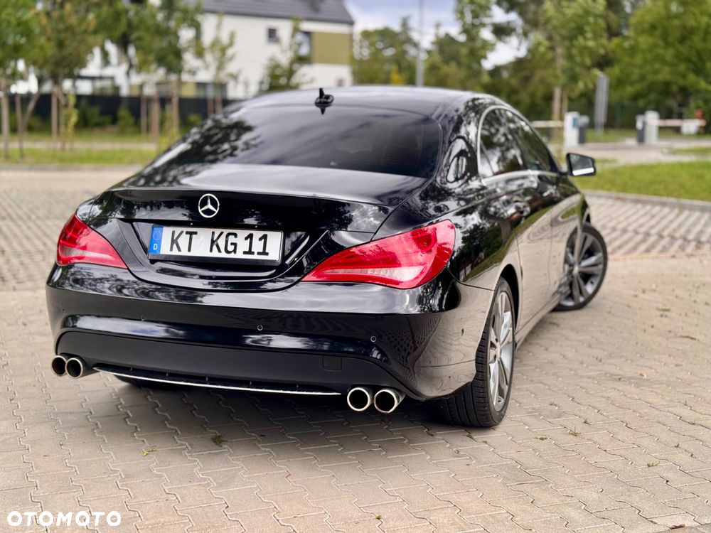 Mercedes-Benz CLA 200 AMG Line - 3