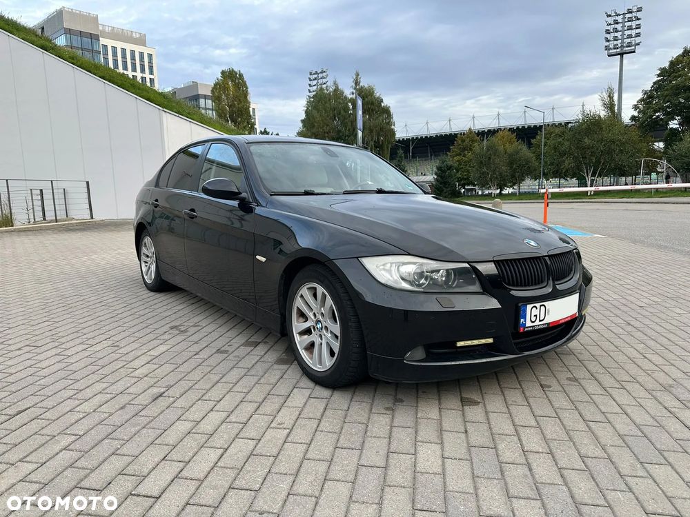 BMW 3 Series 2008 photo 2
