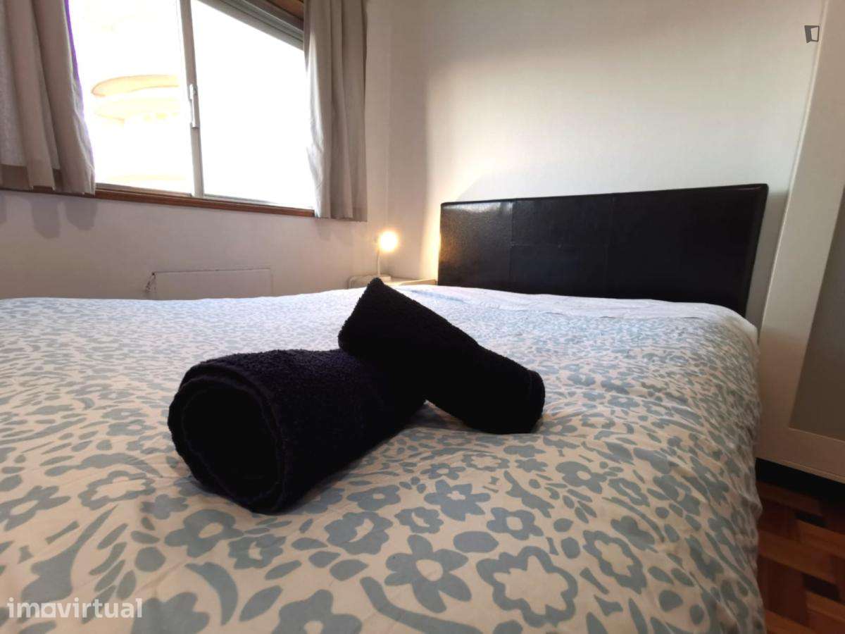 Quarto - localizado em Guimaraes - Grande imagem: 4/16