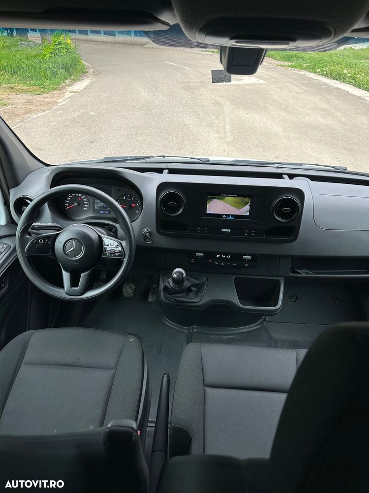 Mercedes-Benz Sprinter - 8