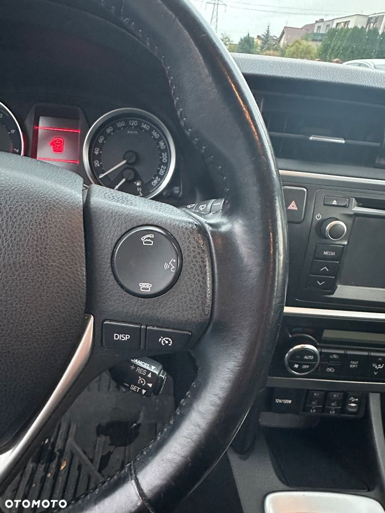Toyota Auris - 13
