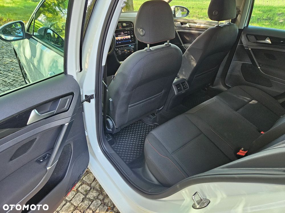 Volkswagen Golf 2.0 TDI BMT Comfortline - 19