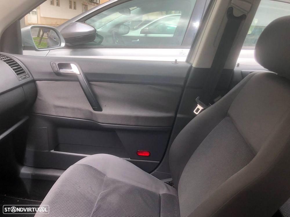 VW Polo 1.4 TDi BlueMotion - 7