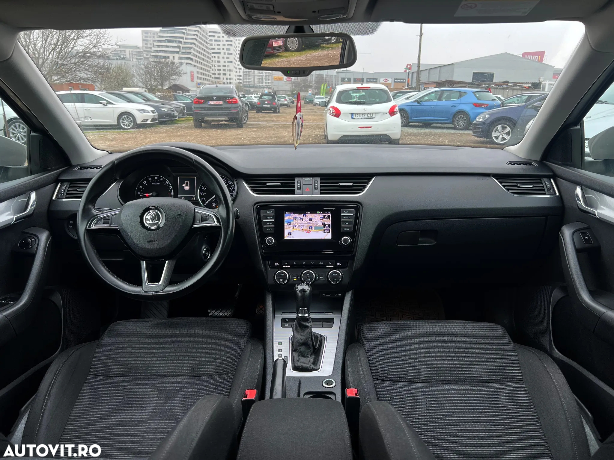 Skoda Octavia 1.6 TDI DSG Ambition - 30
