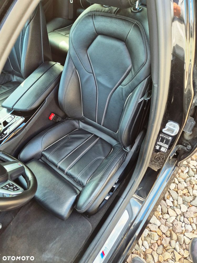 BMW Seria 5 520d M Sport - 15