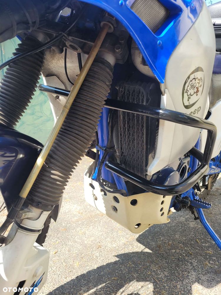 Suzuki DR - 4
