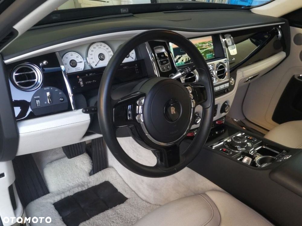Rolls-Royce Ghost Standard - 5