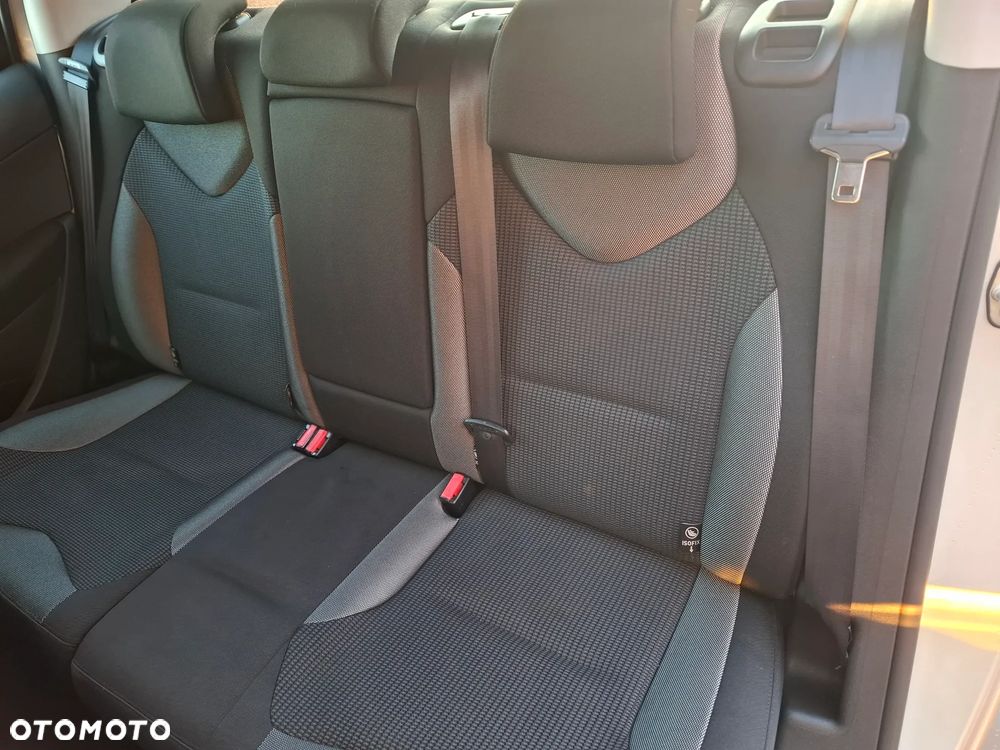 Peugeot 308 1.6 THP Active - 8