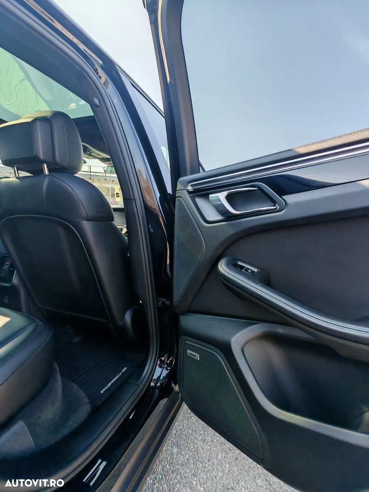 Porsche Macan - 10