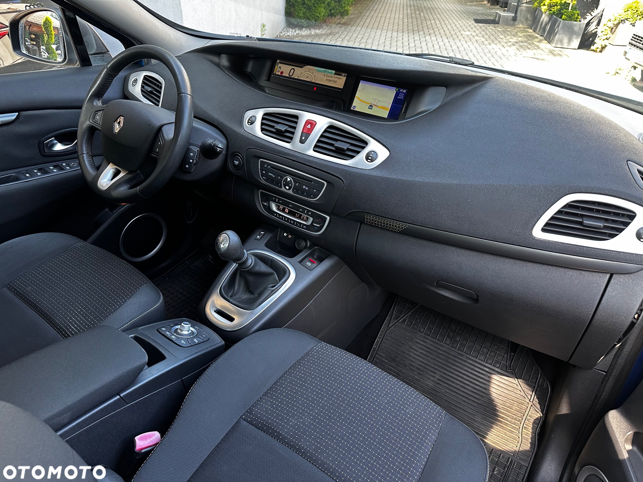 Renault Scenic dCi 110 FAP Dynamique - 9