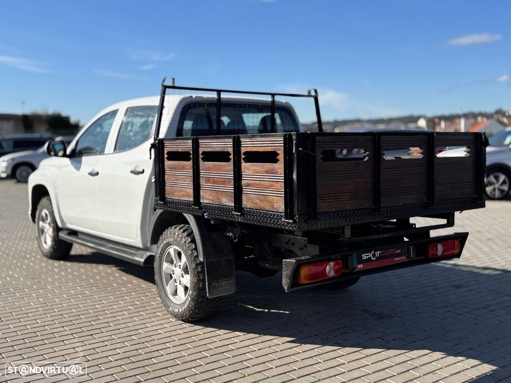 Mitsubishi L200 2.3 DI-D CD Invite 4WD - 3