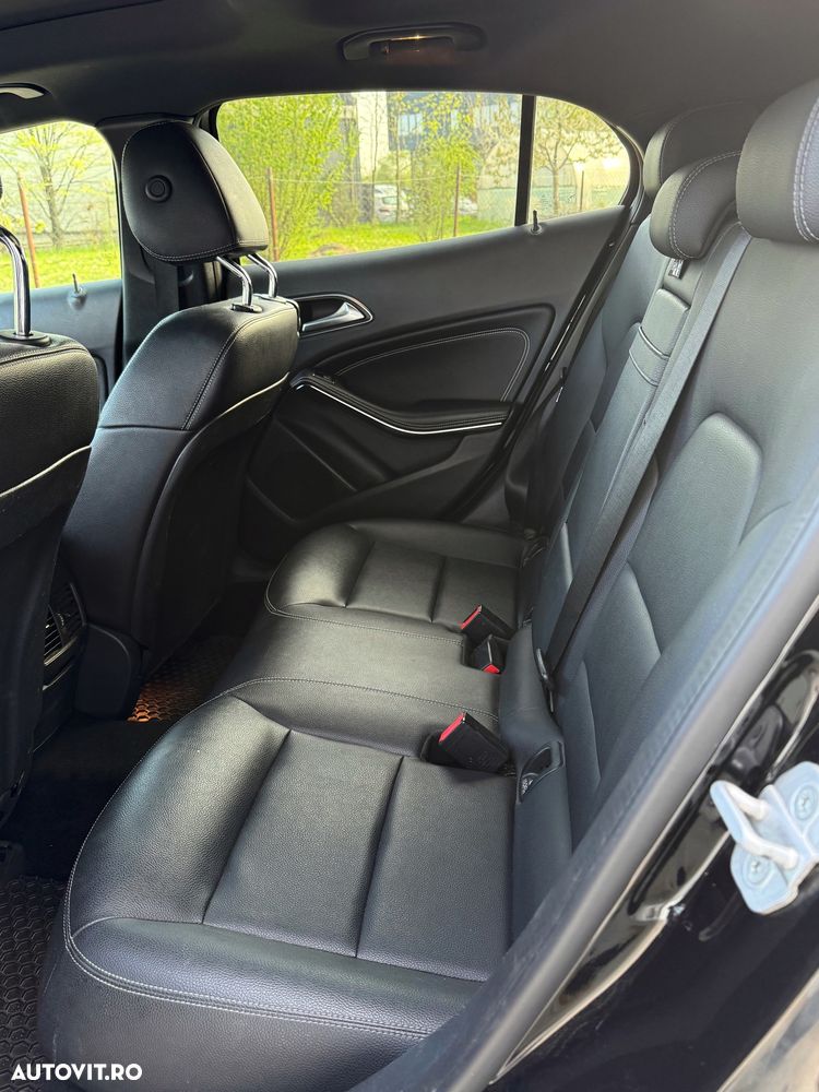 Mercedes-Benz GLA 250 4MATIC 7G-DCT - 7