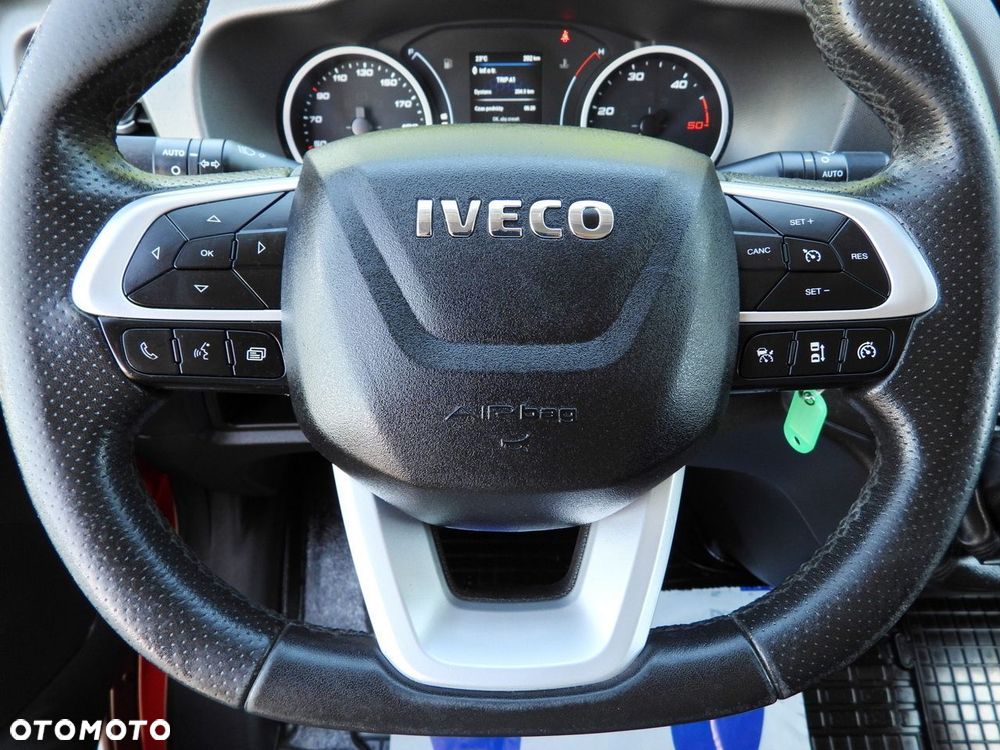 Iveco DAILY 50C18 PLANDEKA 11 PALET TEMPOMAT NAWIGACJA LEDY PNEUMATYKA BLIŹNIACZE KOŁA KLIMATYZACJA  180KM - 33
