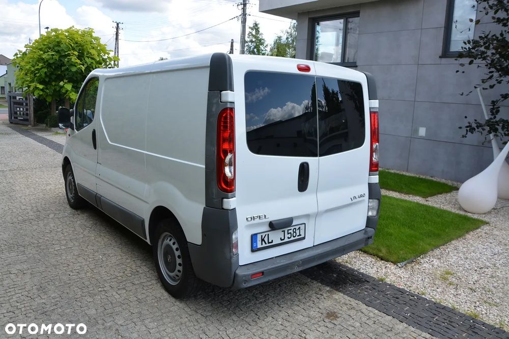 Opel VIVARO - 8