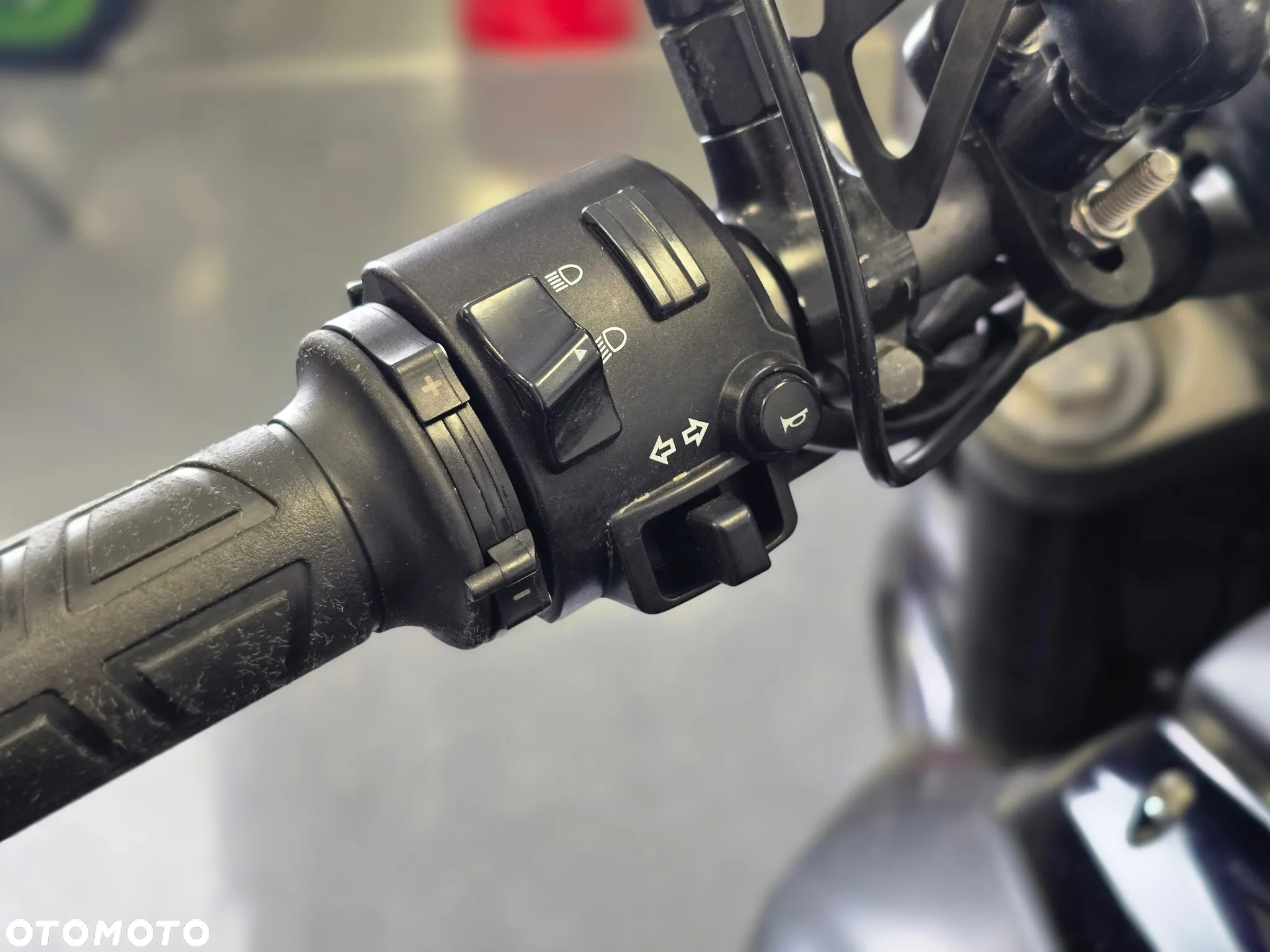 Yamaha MT - 22