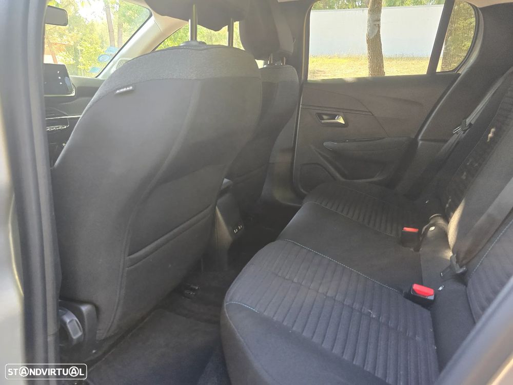 Peugeot e-208 50 kWh SE Style - 16