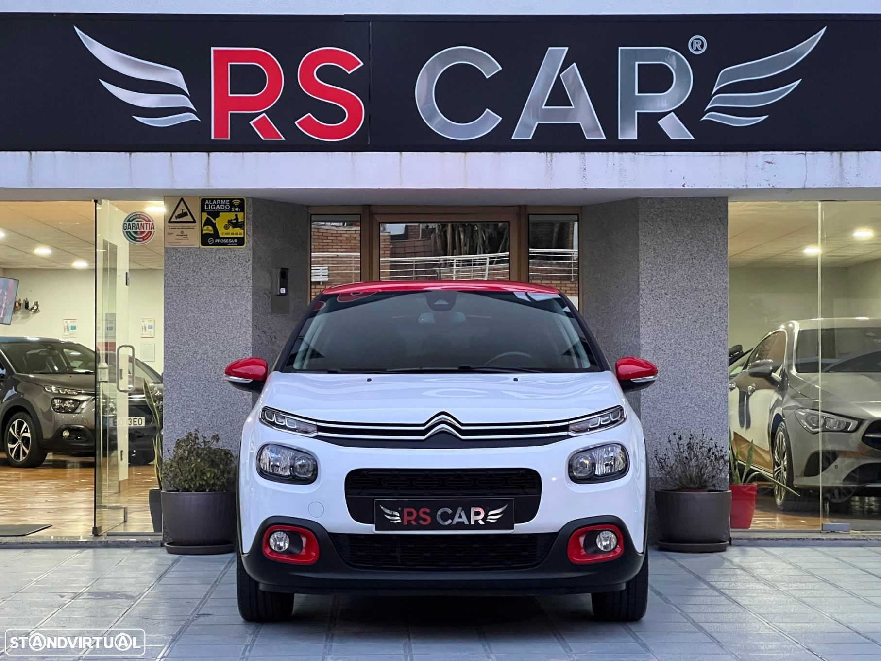 Citroën C3 1.2 PureTech Shine - 4
