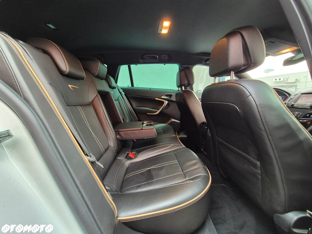 Opel Insignia 2.0 SIDI Turbo 4x4 Innovation - 25