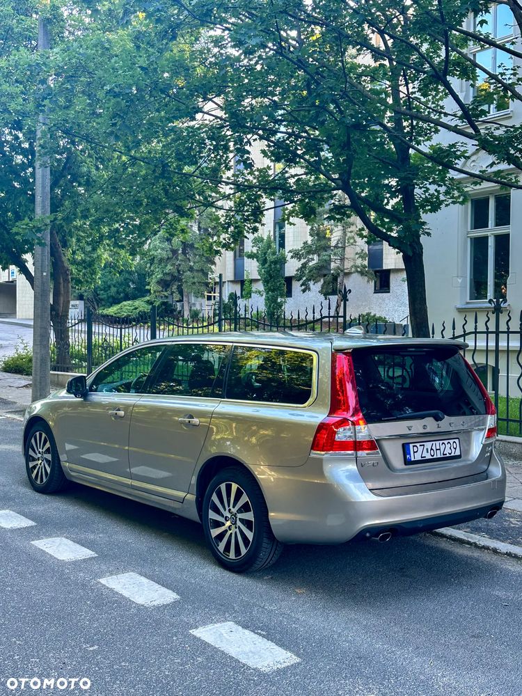 Volvo V70 D5 AWD Summum - 5
