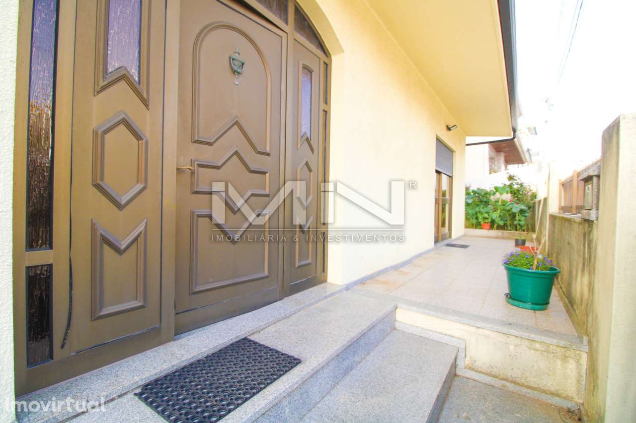 Espaço e Privacidade: Moradia Independente T3 com Jardim e Quintal - Grande imagem: 2/54