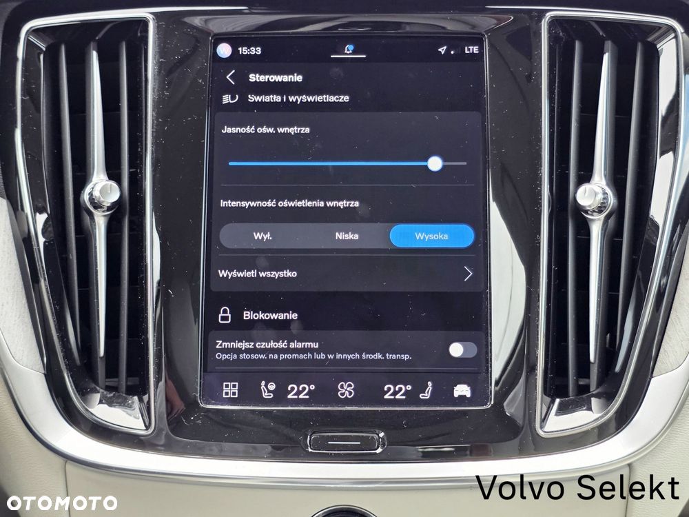 Volvo V60 Cross Country - 27