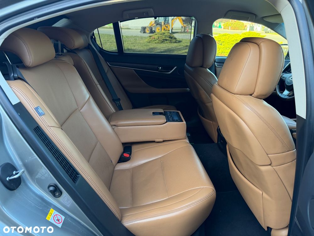Lexus GS - 18