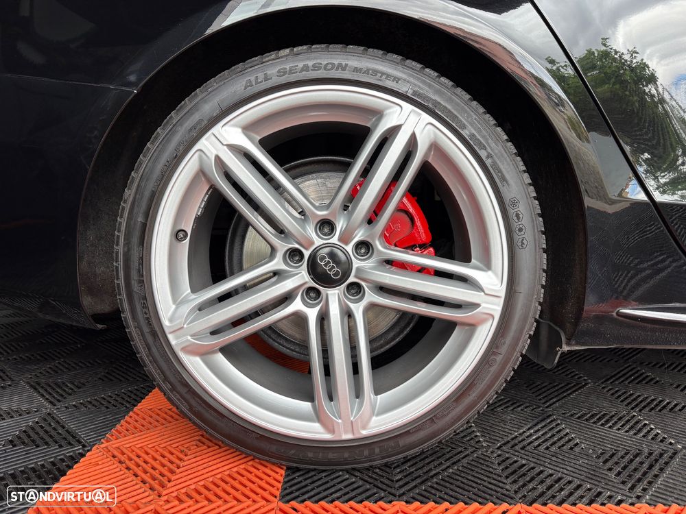 Audi A4 Avant 2.0 TDI Multitronic S-line - 25
