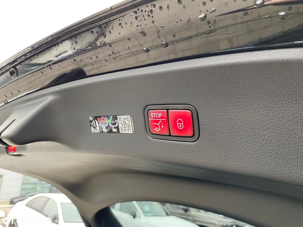 Mercedes-Benz GLC - 26