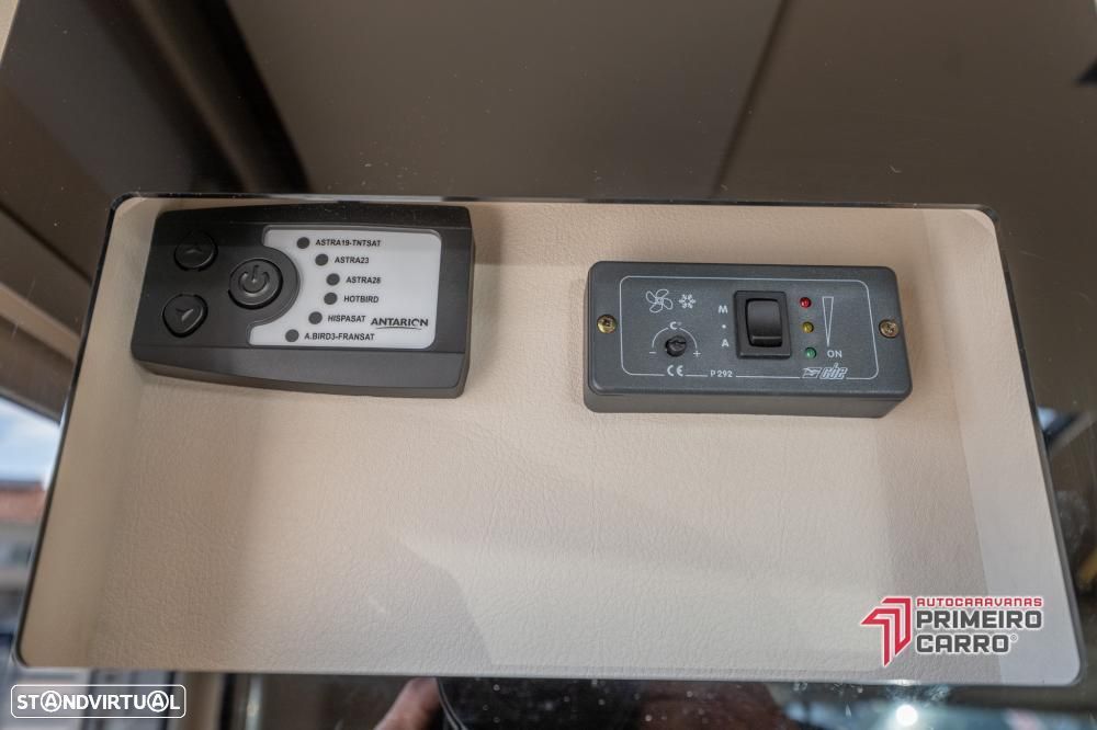 Adria Matrix 670 SBC 50 anos 5 lugares - 35