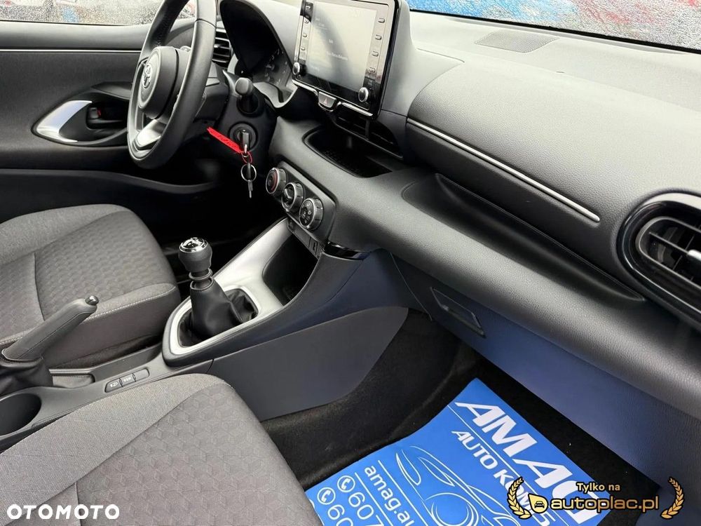 Toyota Yaris - 17