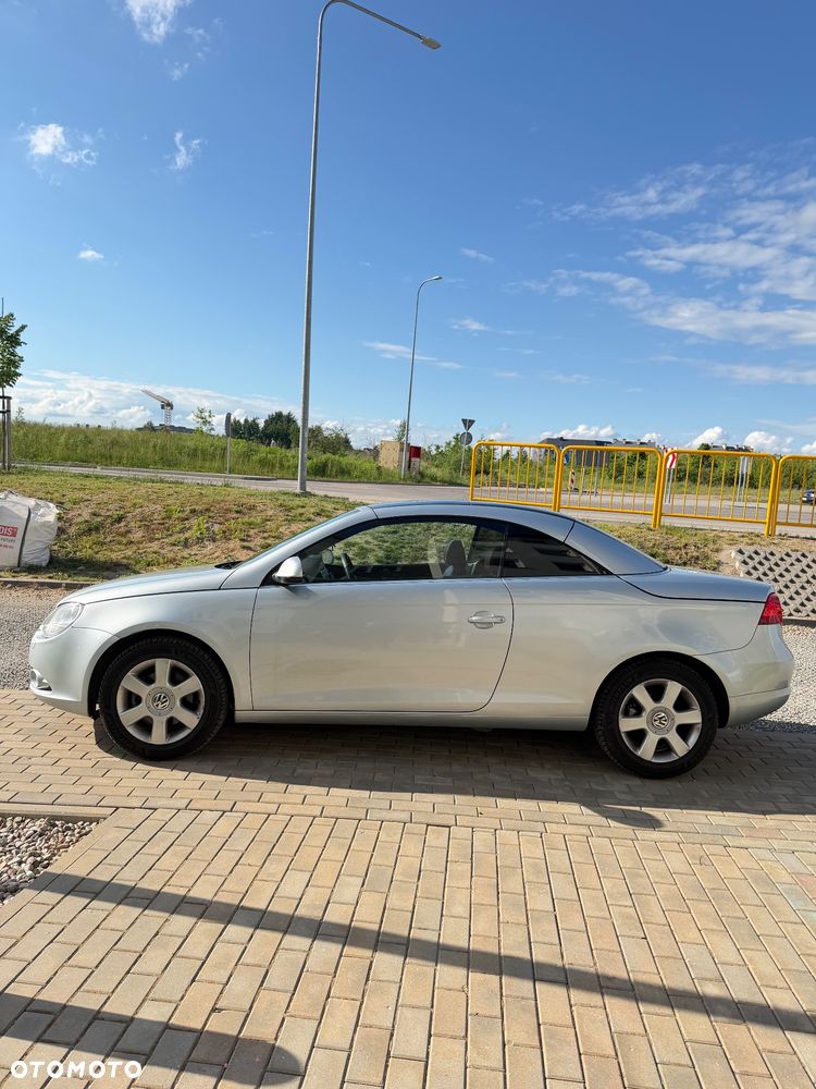 Volkswagen Eos - 1