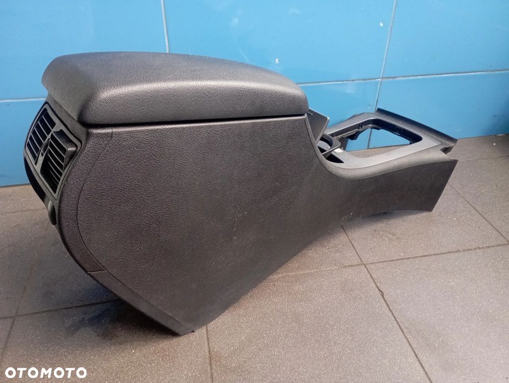 Tunel podłokietnik środkowy Peugeot 407 - 2
